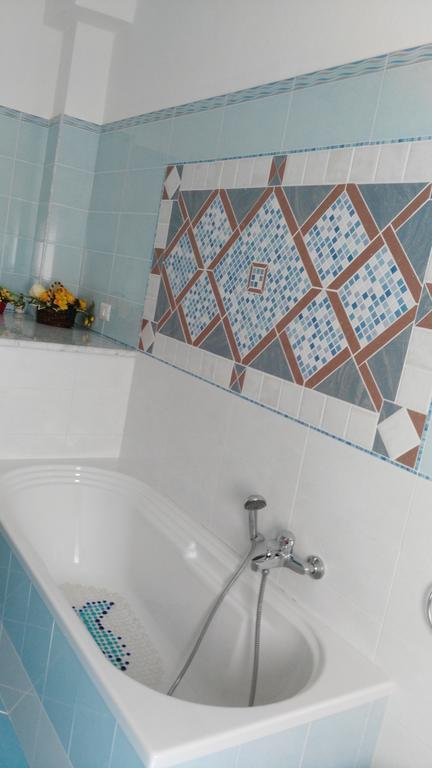 B&B Sa Zodia Guest House Битти Экстерьер фото