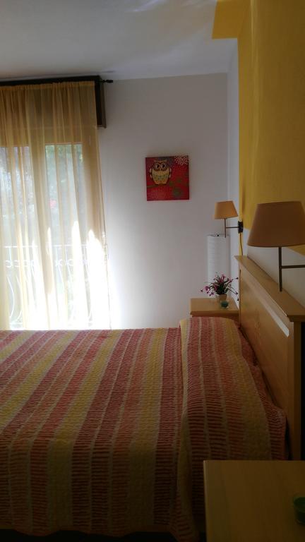 B&B Sa Zodia Guest House Битти Экстерьер фото
